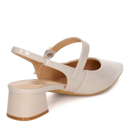 Туфли с открытой пяткой