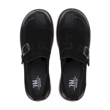 Закрытые туфли