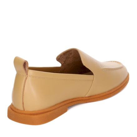 Закрытые туфли