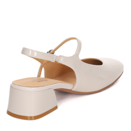 Туфли с открытой пяткой